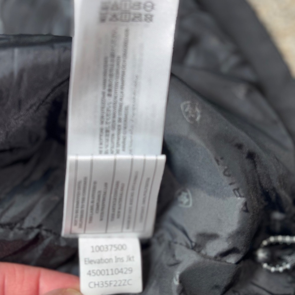 Ariat Men's Elevation Insulated Jacket Black Full Zip Puffer Coat Size Medium - Picture 6 of 6